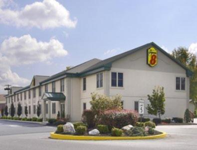 Super 8 By Wyndham Harrisburg Hershey West Exterior foto